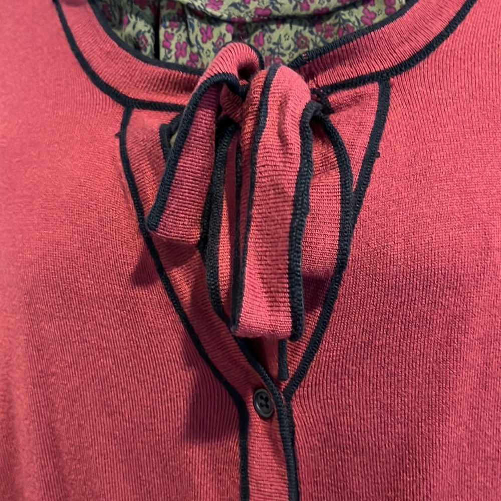 Nwot Modcloth Fuchsia Button Up With 3/4 Length S… - image 2